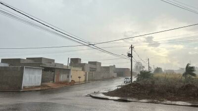 Imagem da notícia Meteorologia prevê segunda-feira chuvosa em Costa Rica e região